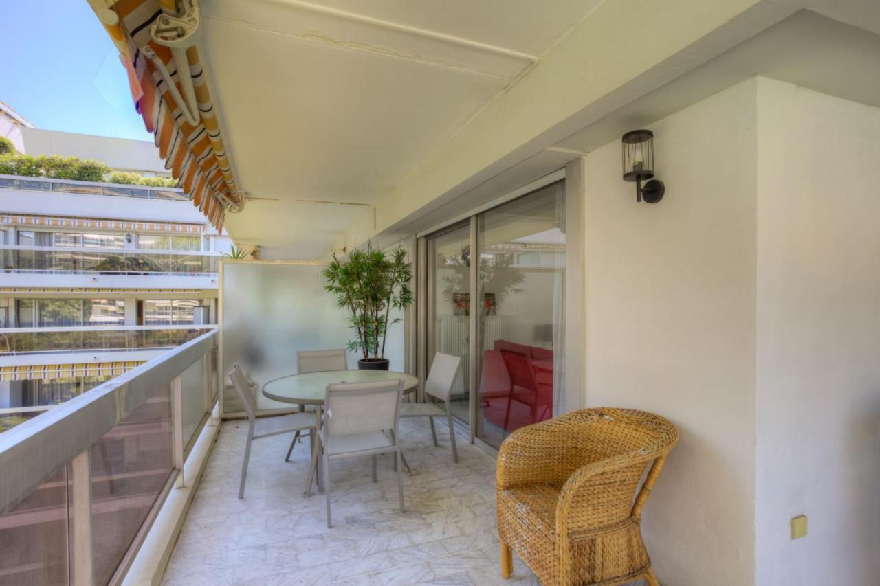 Les Lauriers Private Apartment Antibes Exterior foto